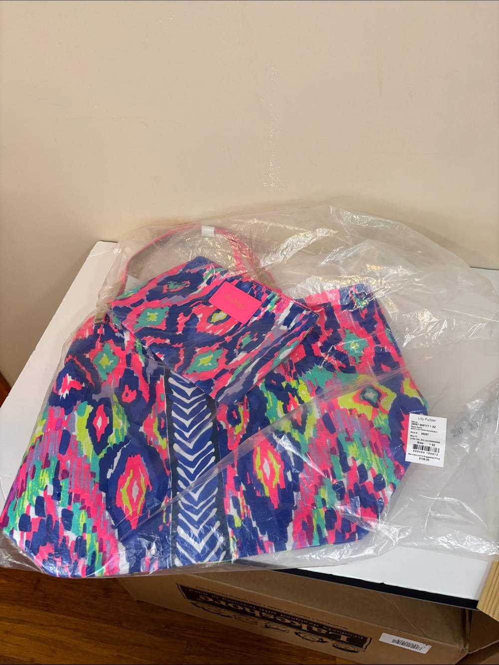 Lilly Pulitzer Beach Bathers Reversible Tote and Pouch NWT - Picture 2 of 16